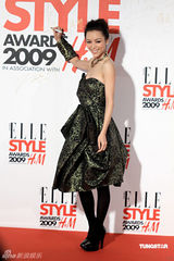 高清图：徐静蕾牵手黄立行 《杜拉拉》未映先拿奖