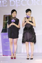 组图：吴君如出席代言活动 驳斥陈可辛赔五亿传闻