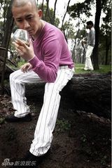 高清图：聂远写真扮“暮光”大佬 美赵云骁勇善战