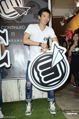 组图：飞轮海今年无缘合体 Darren计划向女友求婚