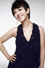 高清图：中国电影报道三美女主播新造型写真曝光