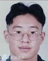 组图：盘点明星不堪回首童年照 阿Sa(蔡卓妍)全裸