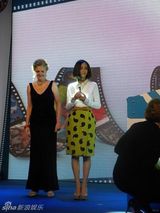 组图：张歆艺投身国际微电影  展现真我生活