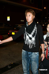 高清：已故艺人陈鸿烈设灵 蔡少芬佘诗曼素颜现身