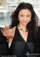 高清组图：电影《武侠》发布会 汤唯扮“黑天鹅”