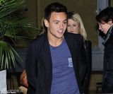 汤姆戴利疑交往奥斯卡获奖编剧 买咖啡被拍(图)