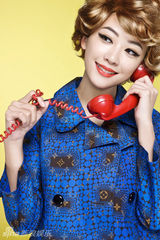 组图：应采儿波普时尚大片金发红唇俏丽魅惑