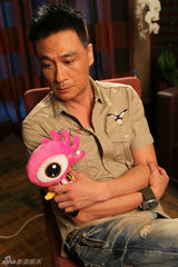 组图：吴镇宇《冲上云霄2》新浪专访