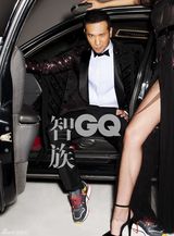 组图：黄觉《GQ》豪车写真 无视美女特立独行