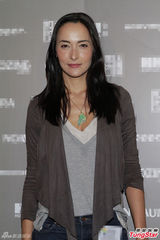 组图：吴彦祖老婆计划三口旅行 欲停工再造人