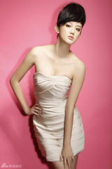 组图：文梦洋突破小清新改走熟女范儿