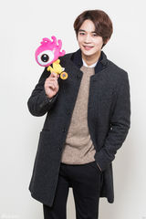 高清组图：SHINee对话新浪 自我定义火山口