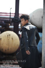 组图：张译《风尚志》型男大片 深秋男人本色