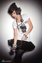 幻灯图集：香港靓模Angelababy美图集锦100张