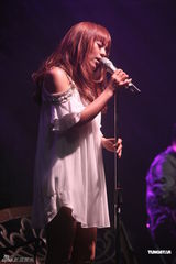 高清组图：丁当加场开唱飆新歌 不畏寒流熟背歌词