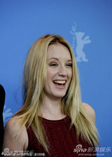 高清组图：《双重恶魔》发布会 女星塞尼耶显娇媚