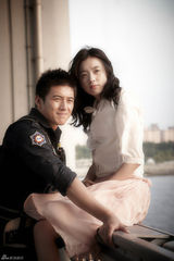 组图：《创口贴》上映倒计时 高修韩孝珠片场照出炉