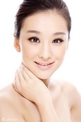 组图：穆婷婷妆容大片曝光 清澈双眸妩媚风情