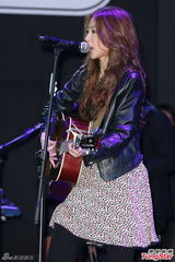 组图：陈绮贞相隔5年首肯接商演 演绎经典歌曲