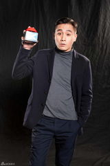 组图：达人秀赵薇珠光宝气苏有朋刘烨黑白配