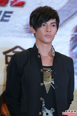 组图：汪东城曾沛慈亮相新剧发布会 汪东城自曝渴望谈恋爱