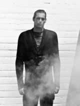 组图：法国泳坛美男展现性感运动魅力