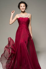 组图：钱璇古典大片曝光 曼妙身姿烈焰迷情