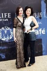 组图：薛蛮子妻子曝美照 为珠宝品牌创始人