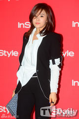 组图：李素妍崔江熙等助阵时尚杂志11周年活动