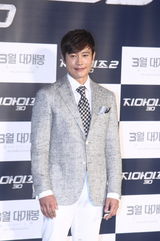 组图：李秉宪首尔宣传好莱坞影片《特种部队》