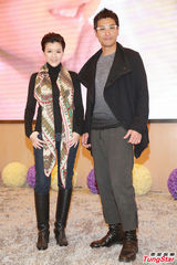 组图：陈茵媺宣传新剧挂念宝宝 暂休养年底复出