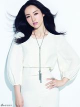 组图：董璇白裙写真清新秀姣好身段