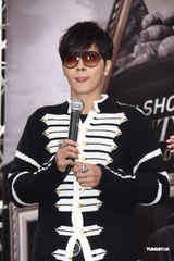 高清组图：罗志祥签唱会 期待日文专辑