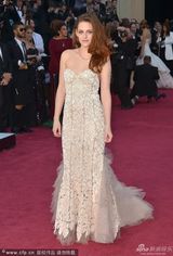 组图：第85届奥斯卡颁奖礼红毯-克里斯汀