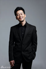 组图：陈创曝儒雅写真 被戏称土豪赖汉