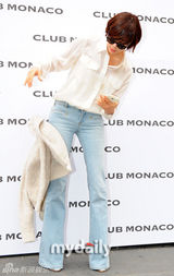 组图：崔江熙SJ等出席服装品牌新品发布会