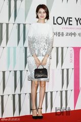 组图：韩星刘仁娜申世京等助阵防癌公益活动