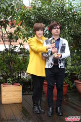 组图：王俊杰抵房发新片 情人节唱情歌遥祝老婆