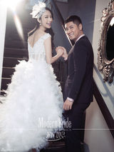 组图：任重张俪《新娘》婚纱大片执手幸福