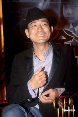 幻灯图集：《未来警察》首映 徐娇人小鬼大反问记者