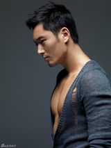 组图：李东学变身雅痞型男写真俊朗帅气