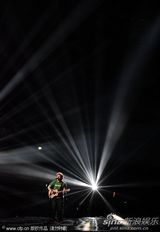 组图：全英音乐奖 艾德-希兰获英国最佳男歌手