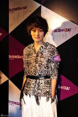 幻灯：“青春万岁”潮爆夜 李宇春曾轶可郭敬明助阵