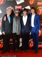 组图：滚石乐队出席摄影展 纪念50周年
