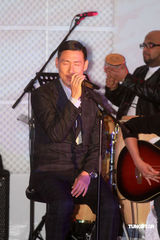 幻灯：张学友推全新大碟 因版税问题或将被无线封杀