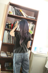 组图：张靓颖快闪入侵新浪 入职一天客串主编