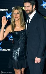 幻灯：《赏金猎人》西班牙首映 安妮斯顿携手巴特勒