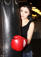 组图：陈廷嘉为好莱坞新片接受地狱式训练