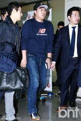 组图：韩国棒球选手柳贤振通过仁川机场返美