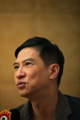 组图：张家辉vs彭于晏 脱缰野马的生存哲学